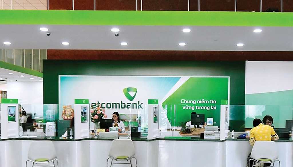 Chuyển tiền cùng ngân hàng Vietcombank có mất phí không?